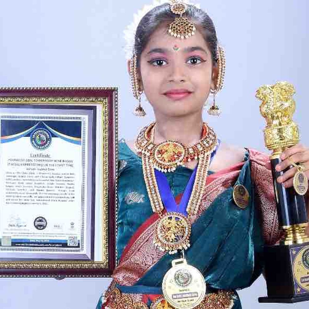 જામનગરની આરુષી દવેએ 30 સેકન્ડમાં નવરસ રજૂ કર્યા:GBS સામે લડી વર્લ્ડ રેકોર્ડ બનાવ્યો