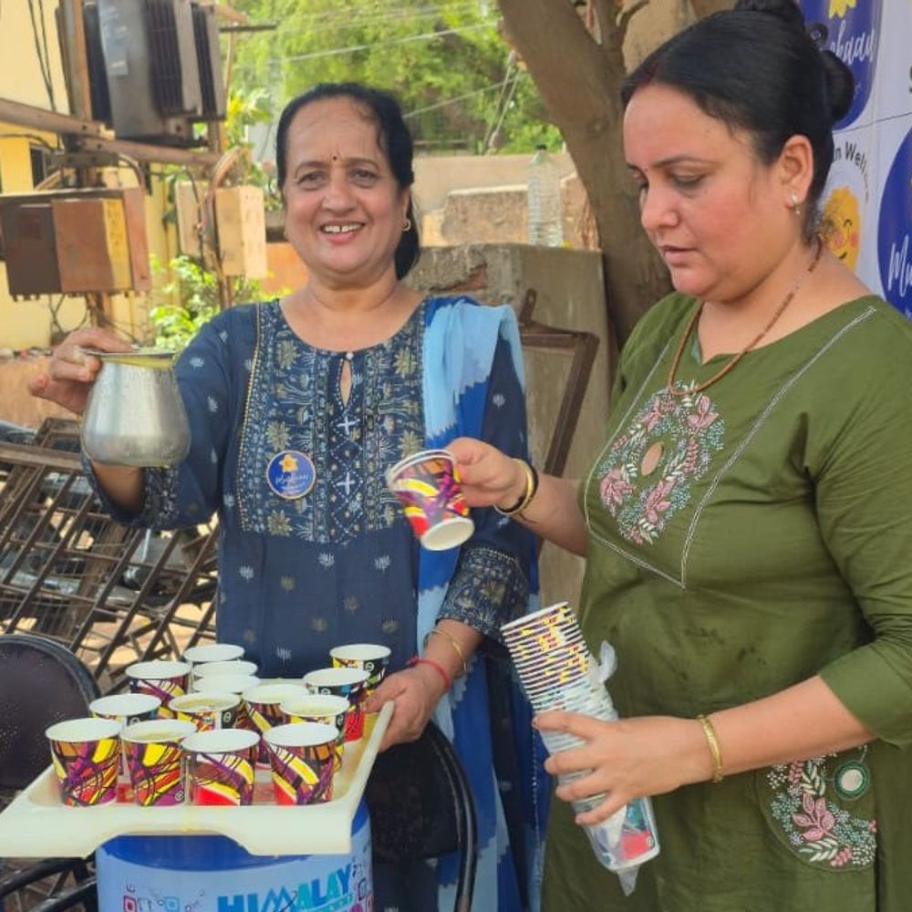 મોરબી સિવિલમાં 1500 ગ્લાસ શેરડી રસ-છાશનું વિતરણ:મુસ્કાન વેલફેર સોસાયટીએ પુરુષોત્તમ માસમાં કરી શીતળ સેવા
