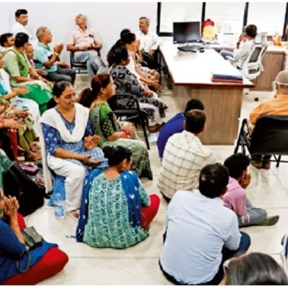 વિરોધ:અણખોલની સોસાયટીમાં 7 વર્ષે પાણી ન મળ્યું, લોકોની વુડા ઓફિસે રામધૂન