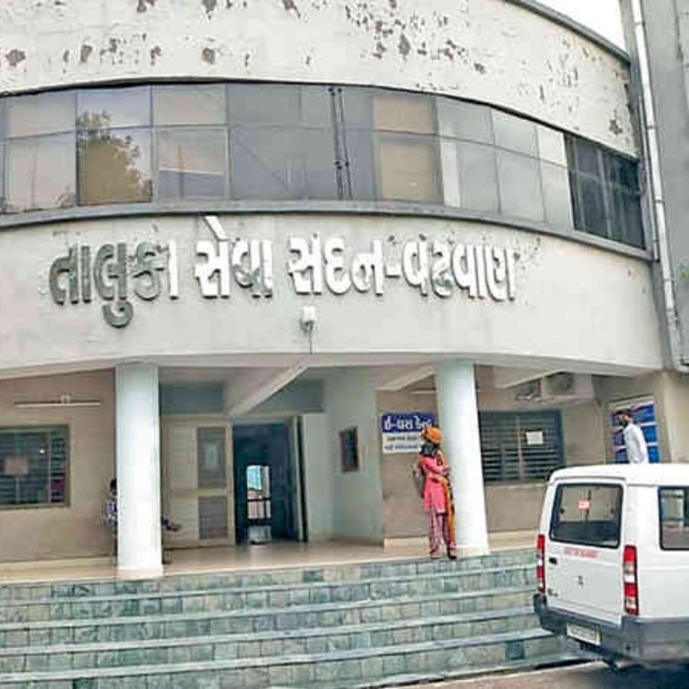 વઢવાણમાં મધ્યાહન ભોજન કેન્દ્રોમાં સંચાલક-કમ-કૂકની ભરતી:15 જૂન સુધીમાં અરજી કરી શકાશે, મામલતદારે યાદી જાહેર કરી