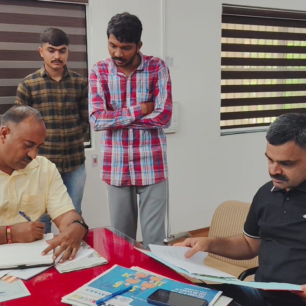 અમિત શાહના નિવેદન બાદ નર્મદામાં ઓપરેશન બાંગ્લાદેશ શરૂ:8 શંકાસ્પદ વ્યક્તિઓની પૂછપરછ કરાઈ, 2 પશ્ચિમ બંગાળ; સ્ટેચ્યુ ઓફ યુનિટી સહિત જિલ્લામાં ચેકિંગ