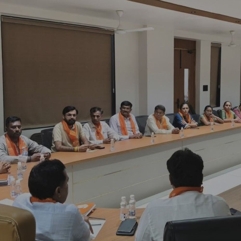 મોરબી ભાજપ કાર્યાલયે નવનિયુક્ત પદાધિકારીઓ-કોર્પોરેટરોની પરિચય બેઠક:શહેર વિકાસ અને સંગઠન મજબૂતી પર ચર્ચા થઈ