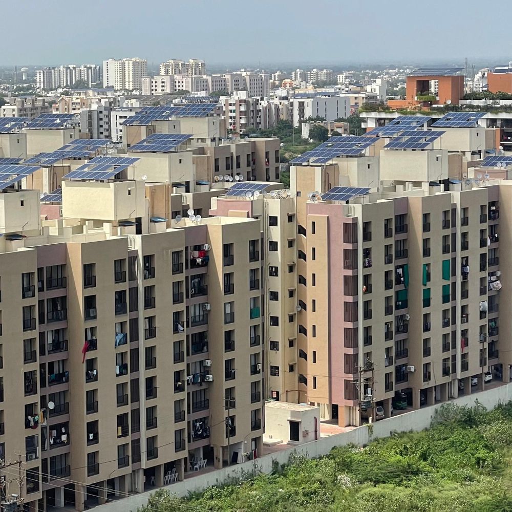 PM સૂર્યઘર યોજનાનો લાભ લેવામાં રાજકોટ દેશમાં પાંચમાં ક્રમે:ટોપ-10 ડિસ્ટ્રીક્ટમાં ગુજરાતના 4 મેટ્રો સિટીને એવોર્ડ એનાયત, સુરત ત્રીજા, અમદાવાદ ચોથા તો વડોદરા છઠ્ઠા ક્રમે