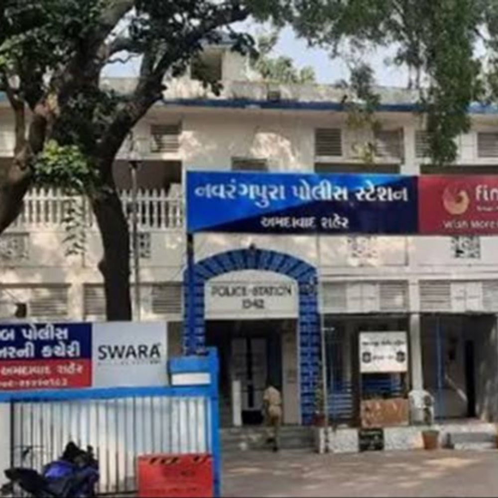 નેપાળ ટુરના બહાને છેતરપિંડી:ડેન્ટલ ડોક્ટર પાસેથી 5.14 લાખ પડાવી ટુર રદ કરી દીધી, ટ્રાવેલ્સના સંચાલકો સામે પોલીસ ફરિયાદ