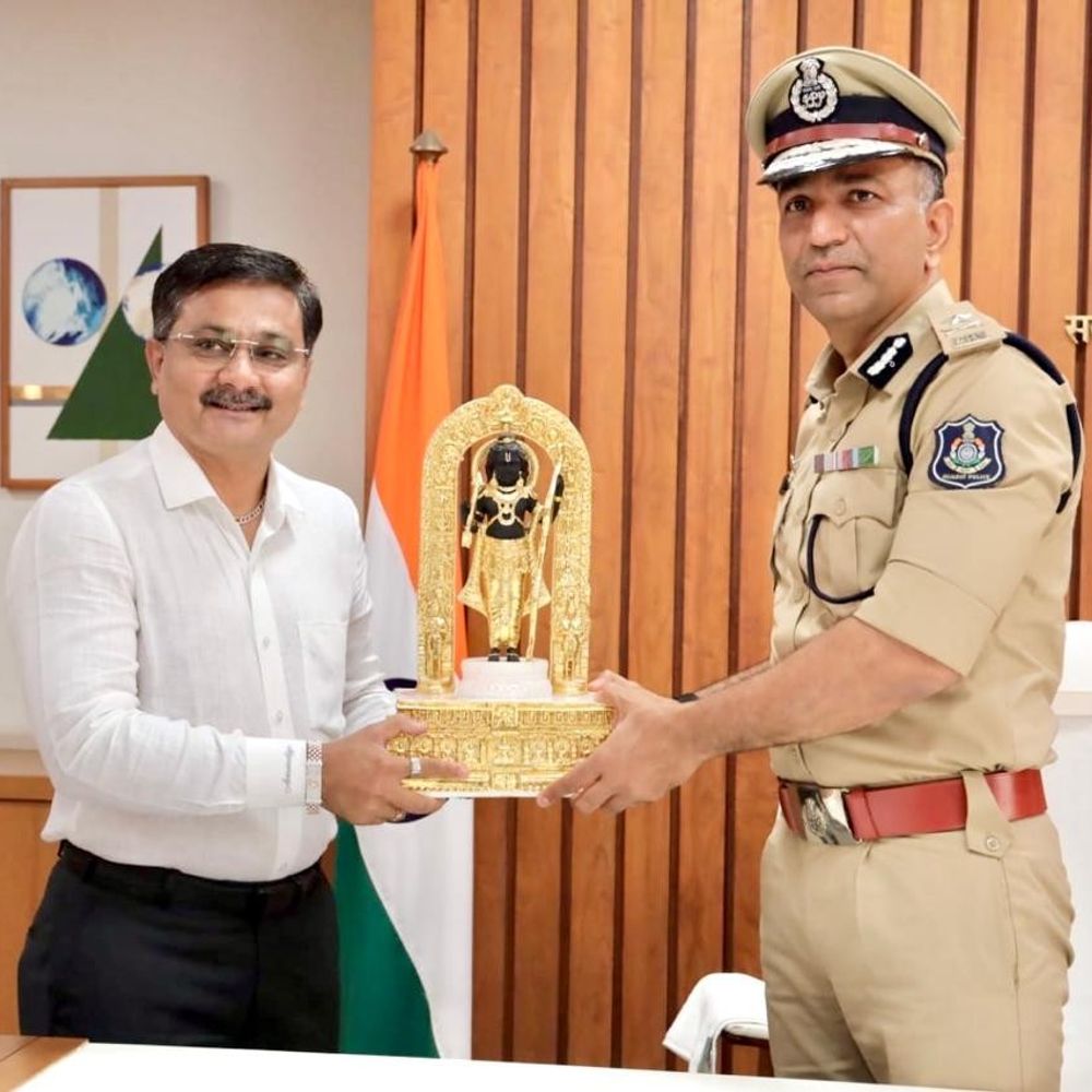 મોરબી સિરામિક એસોસિએશને IG ચિરાગ કોરડિયાનું સન્માન કર્યું:ઉદ્યોગના પ્રશ્નો, કાચા માલના પરિવહન પર મહત્વપૂર્ણ ચર્ચા થઈ
