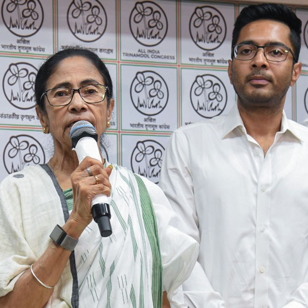 TMC નો સ્પીકરના નિર્ણયને હાઈકોર્ટમાં પડકાર: ઋતબ્રત બેનર્જીને LoP બનાવવા ગેરકાયદેસર; અભિષેક બેનર્જી મહાસચિવ રહેશે
