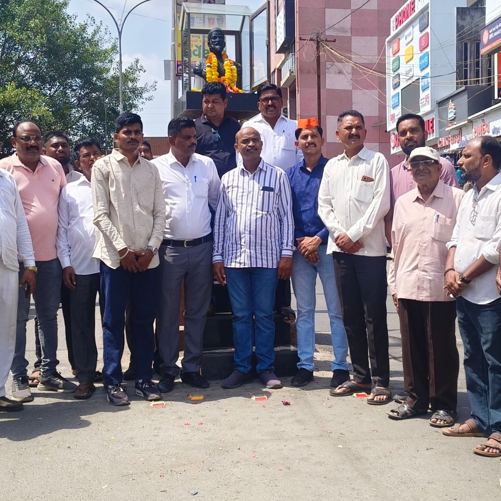 છત્રપતિ શિવાજી મહારાજનો 352મો રાજ્યાભિષેક દિવસ:સોનગઢમાં હિન્દવી સ્વરાજ્યના સ્થાપકને પુષ્પાંજલિ અર્પણ