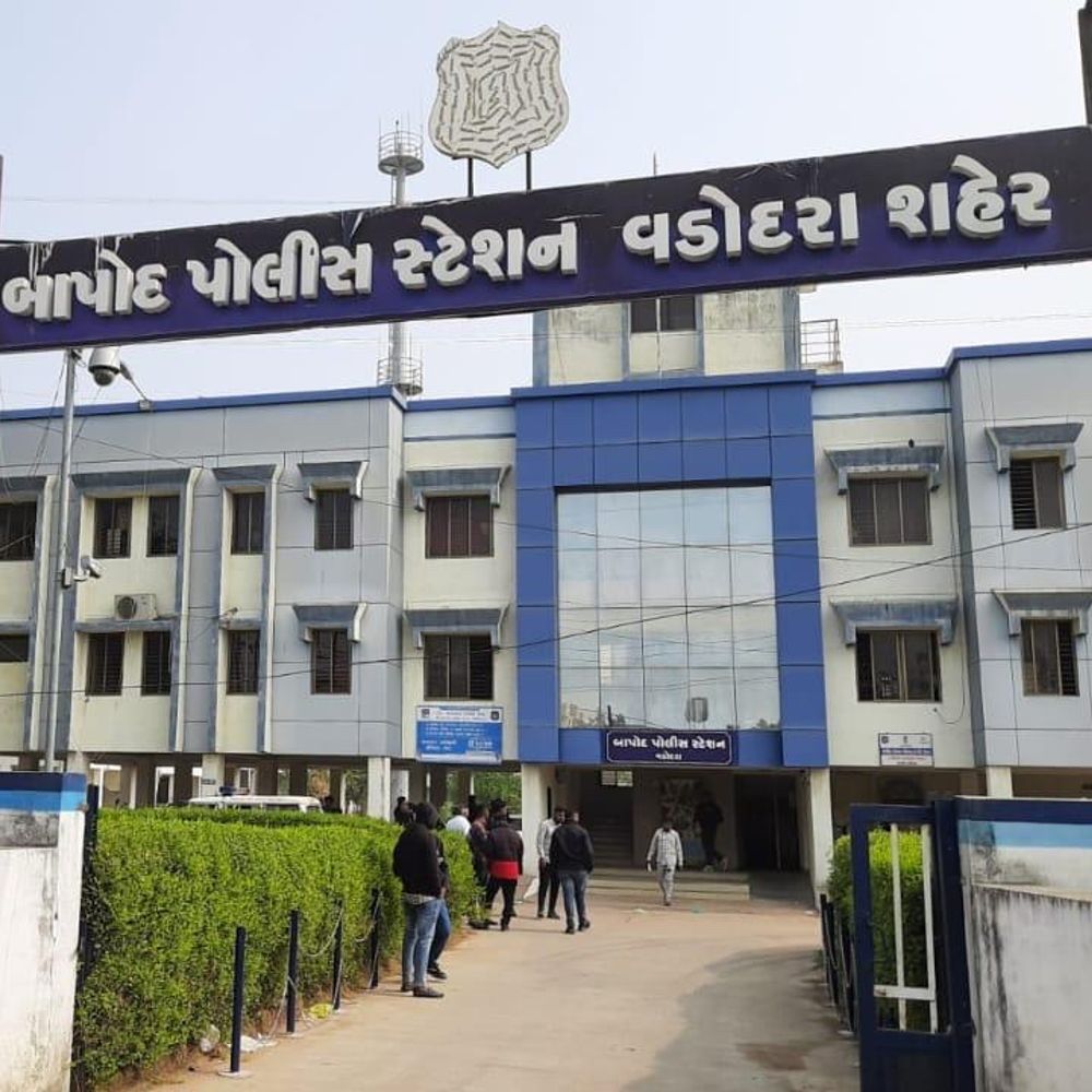 ન્યૂ VIP રોડ પર પાડોશીઓ આમને-સામને:નજીવી બાબતે બંને પક્ષે એકબીજાના માથા ફોડ્યા, બાપોદ પોલીસ મથકે સામસામે ફરિયાદ નોંધાવી