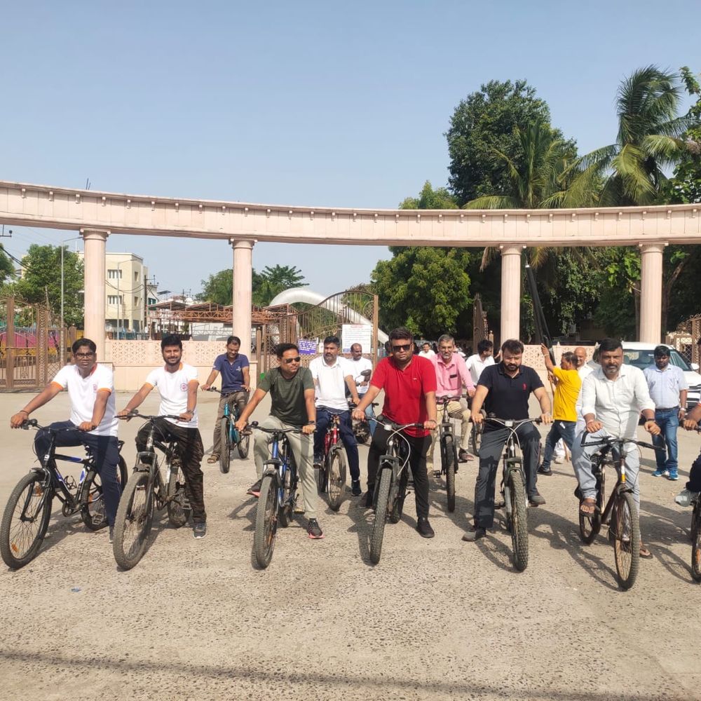 EPFO ભરૂચે ફિટ ઇન્ડિયા સાયકલ રેલી યોજી:સ્વાસ્થ્ય જાગૃતિ માટે અધિકારીઓ-કર્મચારીઓ જોડાયા