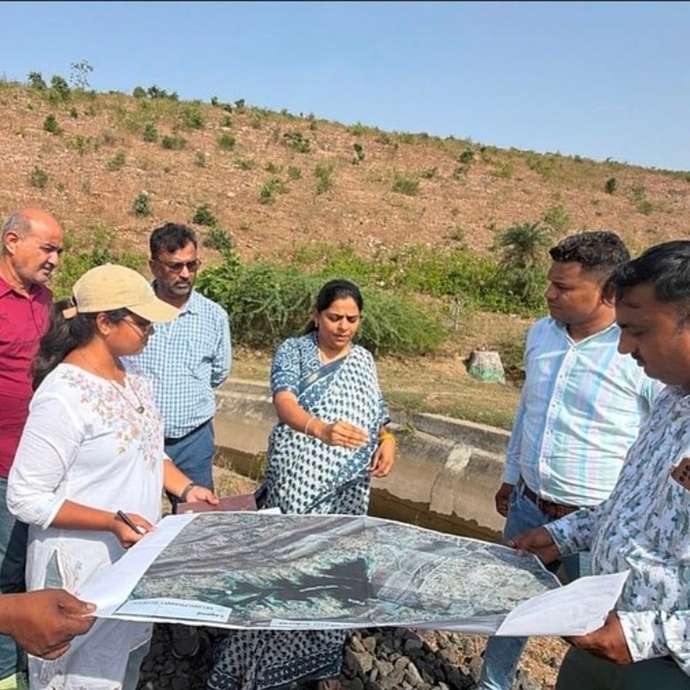 ધારાસભ્ય નિમિષાબેન સુથારે કોલિયારી ડેમ કેનાલની મુલાકાત લીધી:હડફ ડેમનું પાણી પહોંચાડવાની યોજનાનું નિરીક્ષણ કર્યું; ઝડપથી કામ પૂર્ણ કરવા માર્ગદર્શન આપ્યું