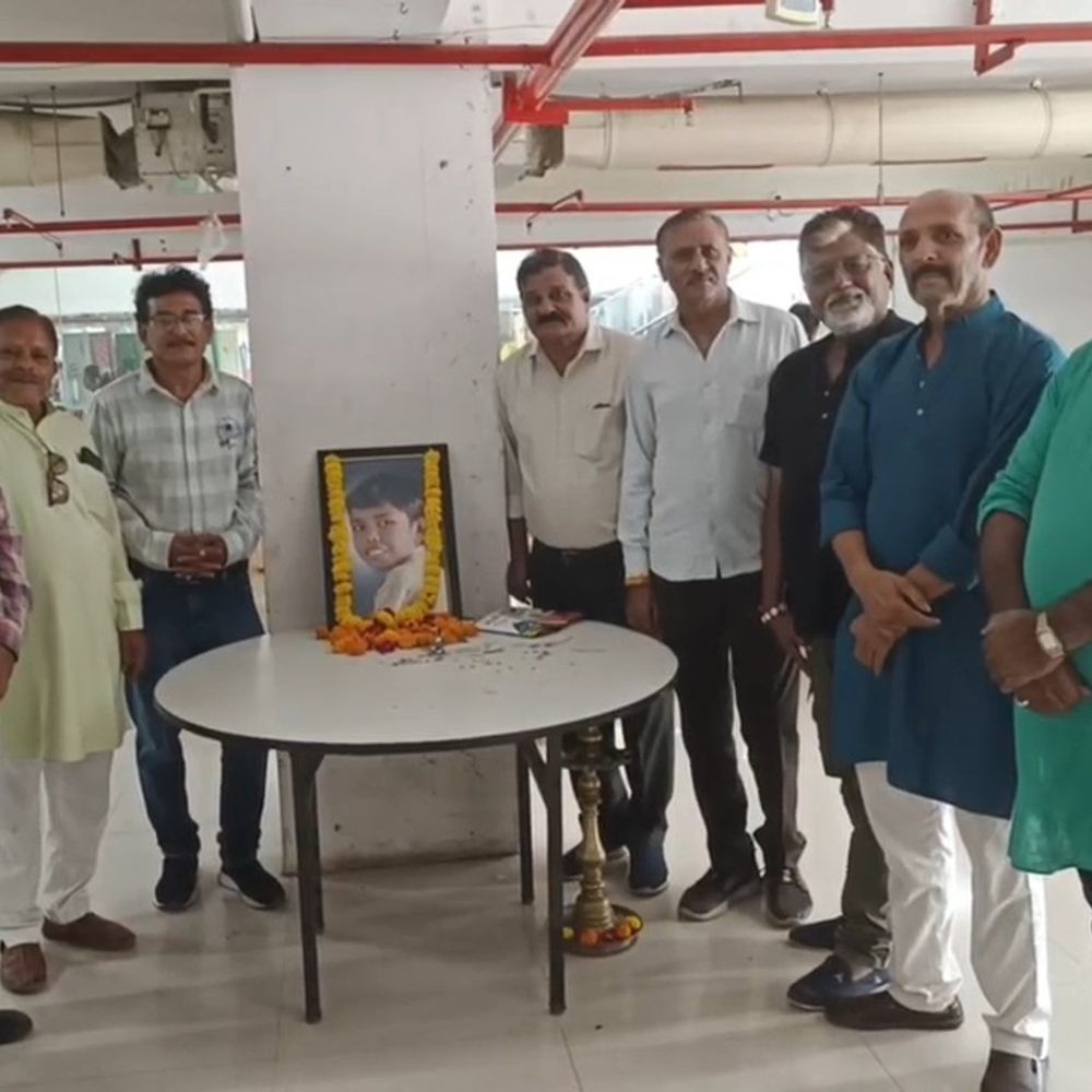 મોરબીમાં પિતાએ થેલેસેમિયાગ્રસ્ત પુત્રની યાદમાં રક્તદાન કેમ્પ યોજ્યો:સળંગ 15 વર્ષથી ચાલતો સેવાયજ્ઞ , 76 રક્તદાતાઓએ રક્તદાન કર્યું
