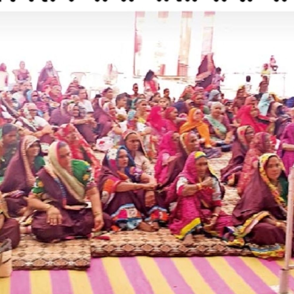 રાપર તાલુકાના ચિત્રોડ ખાતે મામાદેવ મંદિરે ગૌશાળા લાભાર્થે કથા