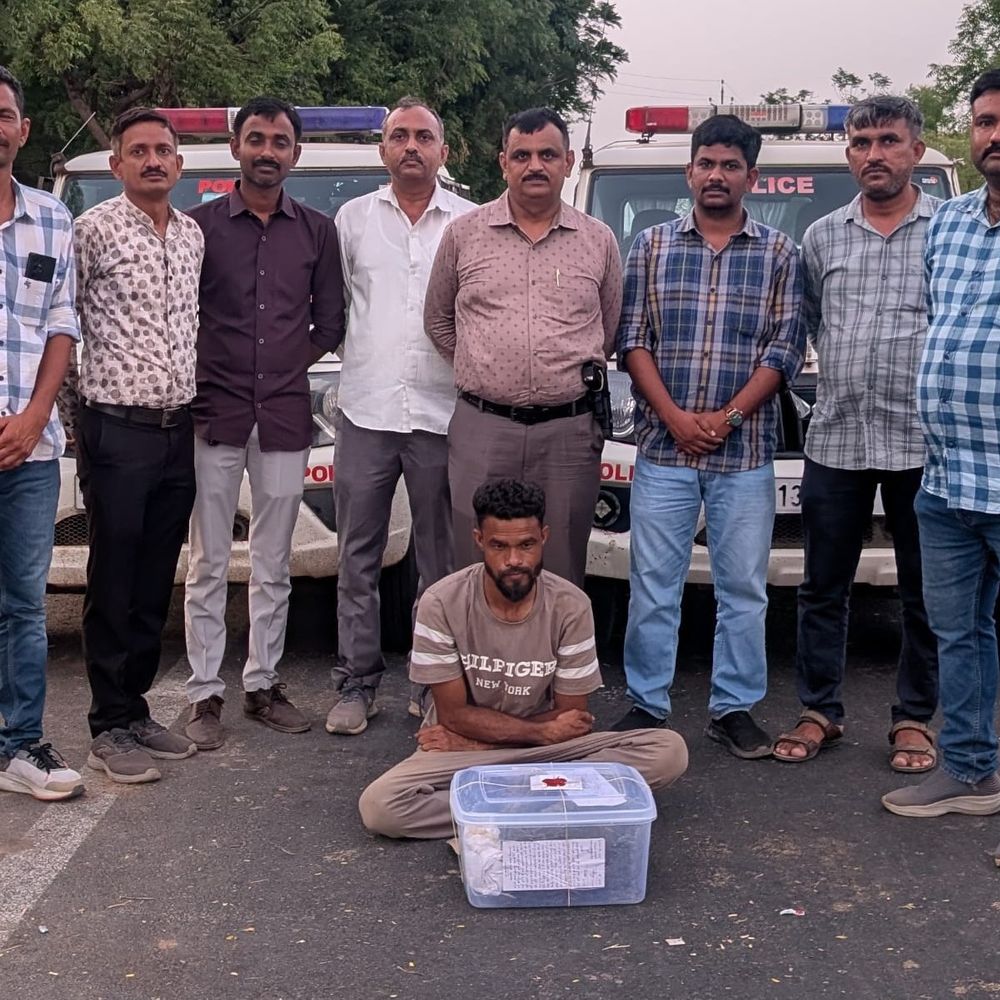 ધ્રાંગધ્રાથી 1.89 કિલો ગાંજા સાથે એક ઝડપાયો:SOGએ કલ્પના ચોકડી પાસેથી ₹94,500નો જથ્થો જપ્ત કર્યો