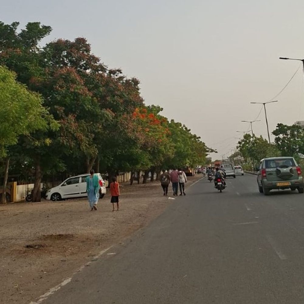 ગરમીનો પ્રકોપ યથાવત:ભાવનગરમાં તાપમાનનો પારો 41 ડિગ્રીને પાર, પવનની ગતિ વધતા હવામાં ઉકળાટ વધ્યો