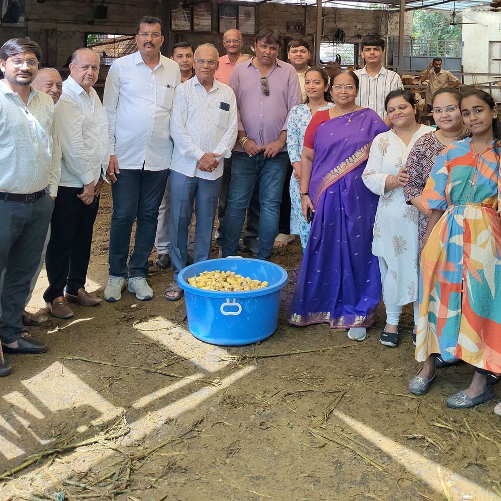 જામનગરમાં સમસ્ત જૈન સમાજ દ્વારા વિવિધ સેવાકીય કાર્યક્રમ યોજાયા:વિમાન દુર્ઘટનામાં અવસાન પામેલા પૂર્વ મુખ્યમંત્રી સ્વ. વિજય રૂપાણી સહિત દિવંગતોની પ્રથમ પુણ્યતિથિ નિમિત્તે આયોજન