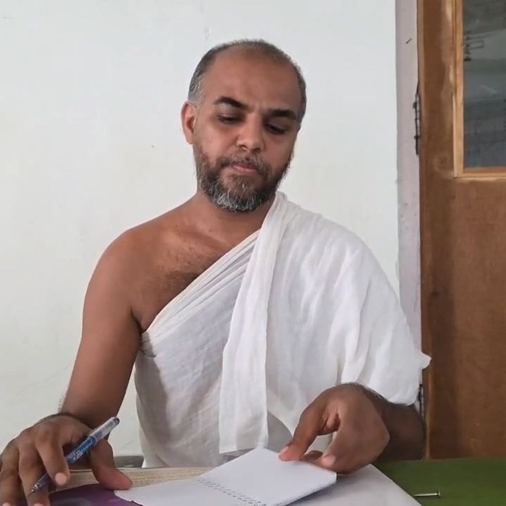ભરૂચ જામા મસ્જિદ વિવાદ:જૈન સંતે 700 વર્ષ જૂના ‘સમડી વિહાર’ મંદિર સહિત 3 ઐતિહાસિક જૈન તીર્થ હોવાનો દાવો કર્યો, ભોંયરાના પુરાતત્વીય સર્વેક્ષણની માંગ કરી