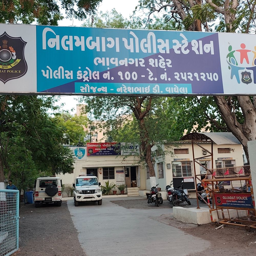 ગુમ સગીરને પોલીસે સાળંગપુરથી શોધી કાઢ્યો:ધોરણ-12માં ઓછા માર્ક્સ આવતા હતાશ થઈ ઘર છોડી દીધું હતું, અમદાવાદના બાપુનગર પણ ગયો હતો
