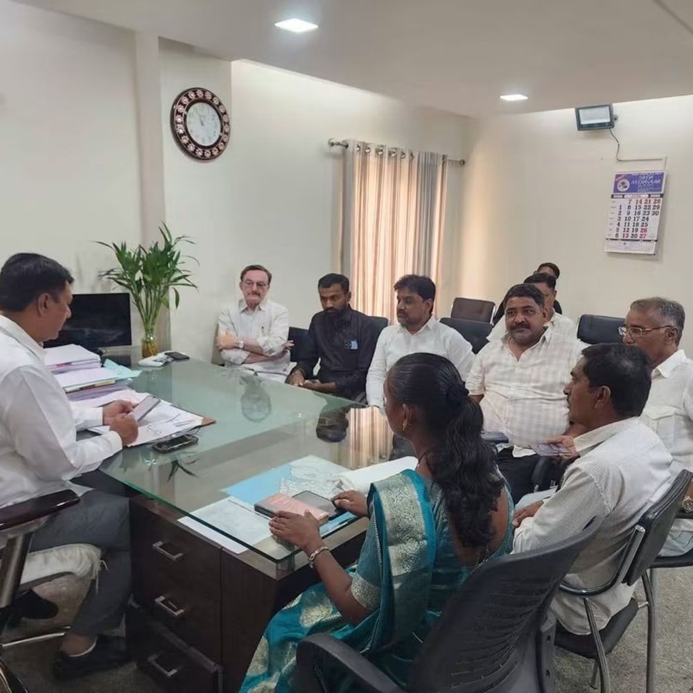 મોરબી કોંગ્રેસ આગેવાનોએ અમિત ચાવડા સાથે મુલાકાત કરી:અમદાવાદના રાજીવ ગાંધી ભવન ખાતે સંગઠનાત્મક મુદ્દાઓ પર ચર્ચા કરી