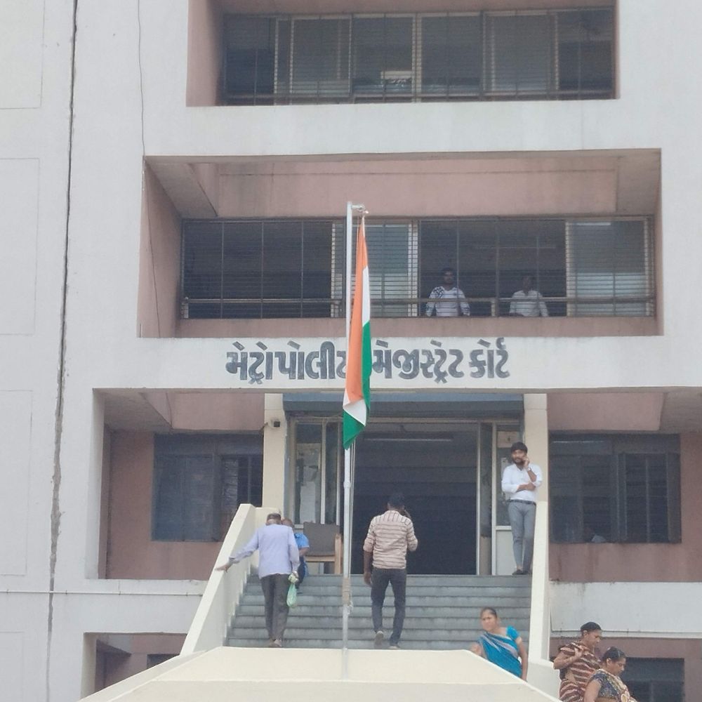 વ્યાજખોરને 7 વર્ષ કેદની સજા:રૂ. 9.60 લાખ રૂપિયા વ્યાજે આપી 48 લાખ રૂપિયાની વસૂલાત કરી, પ્રોમીસરી નોટ અને 10 ચેક લખાવી લીધા હતા