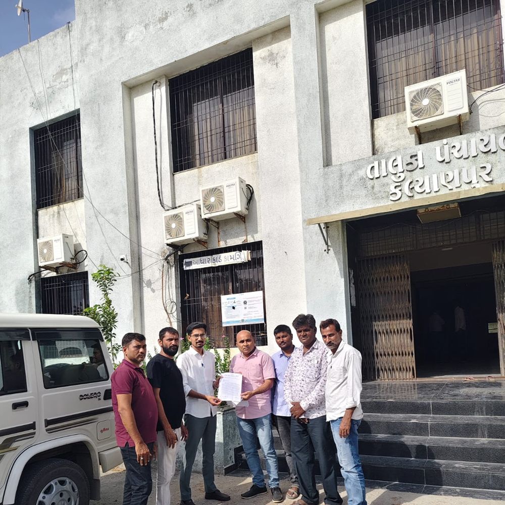 દોઢ દાયકા જૂની વસ્તી ગણતરી મુજબ પાણીની ફાળવણી.:ભાટીયામાં વિકટ જળ સમસ્યા , એક માસથી અનેક વિસ્તારો પાણી વિહોણા, ગ્રા.પં.ની આંદોલનની ચીમકી