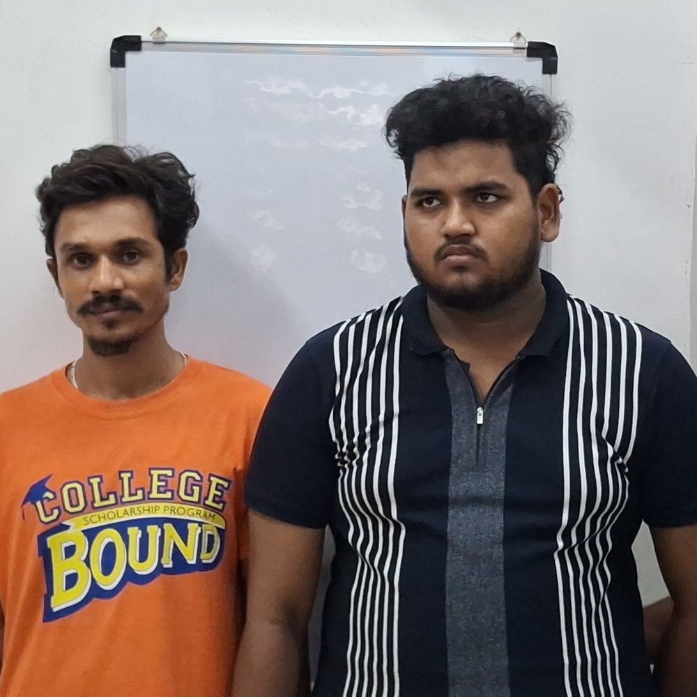 વલસાડમાં ₹1.72 કરોડના સાયબર ફ્રોડના 2 આરોપી ઝડપાયા:'ઓપરેશન મ્યુલહંટ 2.0' હેઠળ કંપનીના નામે એકાઉન્ટ ખોલાવી છેતરપિંડી