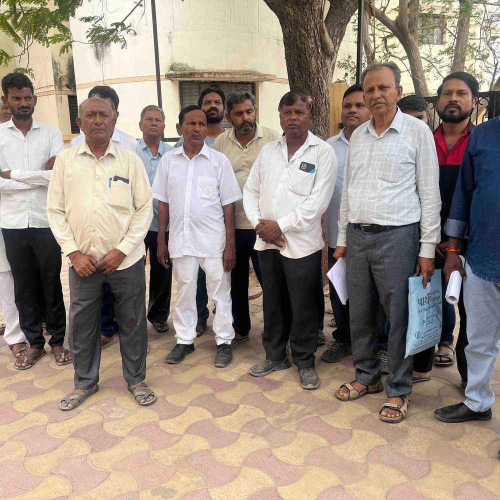 પાલનપુરમાં સરકારી શાળાની જમીન ખાનગી ટ્રસ્ટને સોંપવાનો આદેશ:ચાણક્યપુરી પ્રાથમિક શાળાના વિદ્યાર્થીઓના ભવિષ્ય પર સવાલ