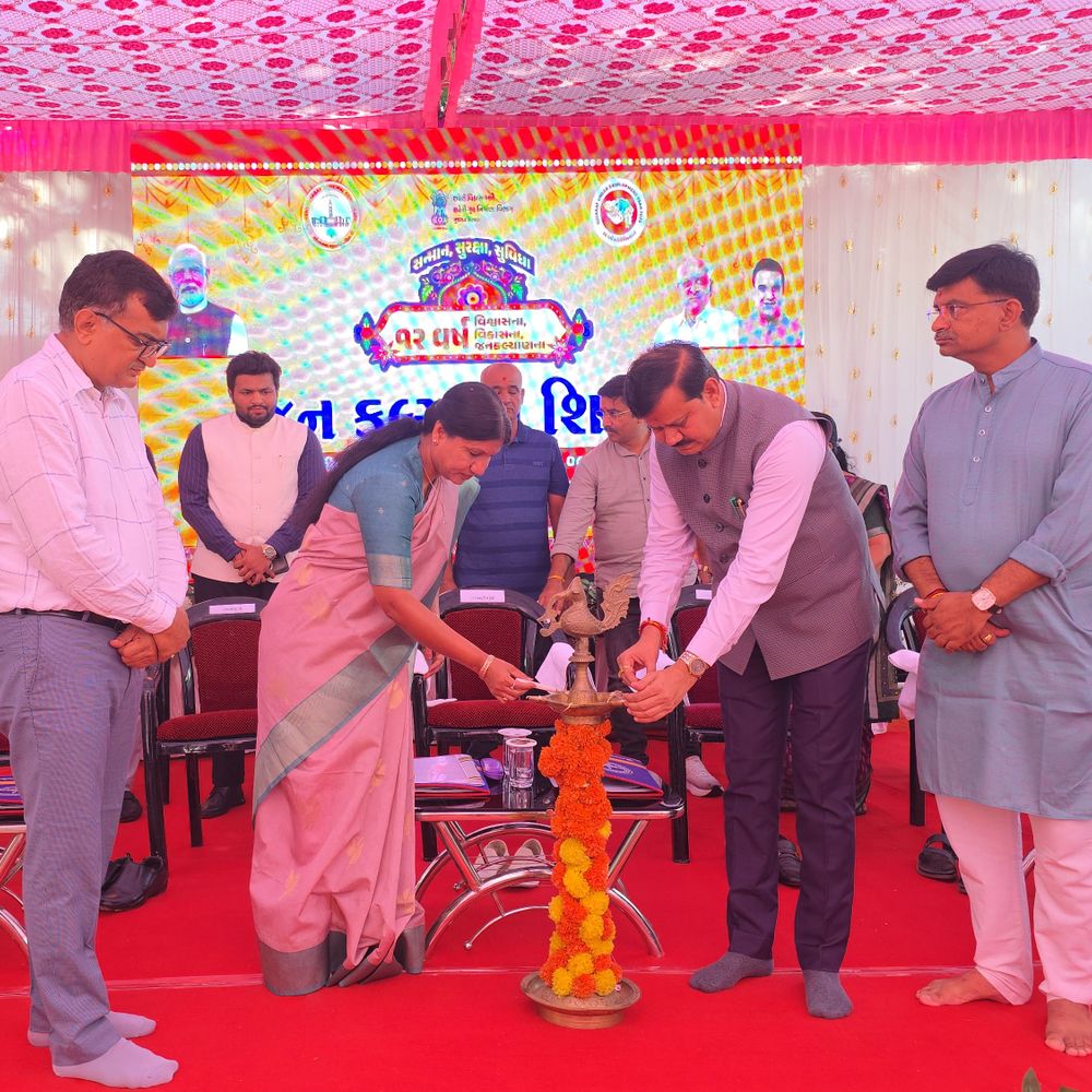 સુરેન્દ્રનગરમાં મહાનગરપાલિકાએ જન કલ્યાણ શિબિર યોજી:એક જ પ્લેટફોર્મ પર સરકારી યોજનાઓના લાભ અપાયા
