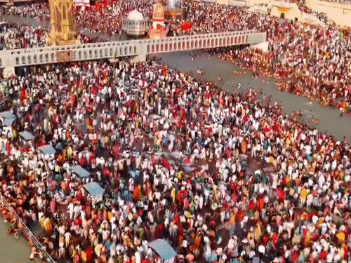 હરિદ્વારમાં 76.5 લાખ શ્રદ્ધાળુઓએ ગંગા સ્નાન કર્યું