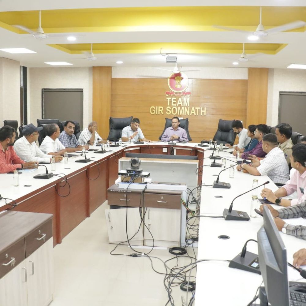 ગીરસોમનાથમાં 21 જૂને વિશ્વ યોગ દિવસની ઉજવણી:‘યોગ ફોર હેલ્ધી એજિંગ’ થીમ, સોમનાથ મંદિરમાં મુખ્ય કાર્યક્રમ યોજાશે