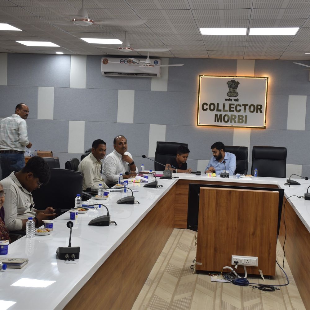 PM CARES બાળકો સાથે કલેક્ટરનો સંવાદ:શિક્ષણ, સ્વાસ્થ્ય, ભવિષ્યના લક્ષ્યો પર ચર્ચા, સપોર્ટની ખાતરી