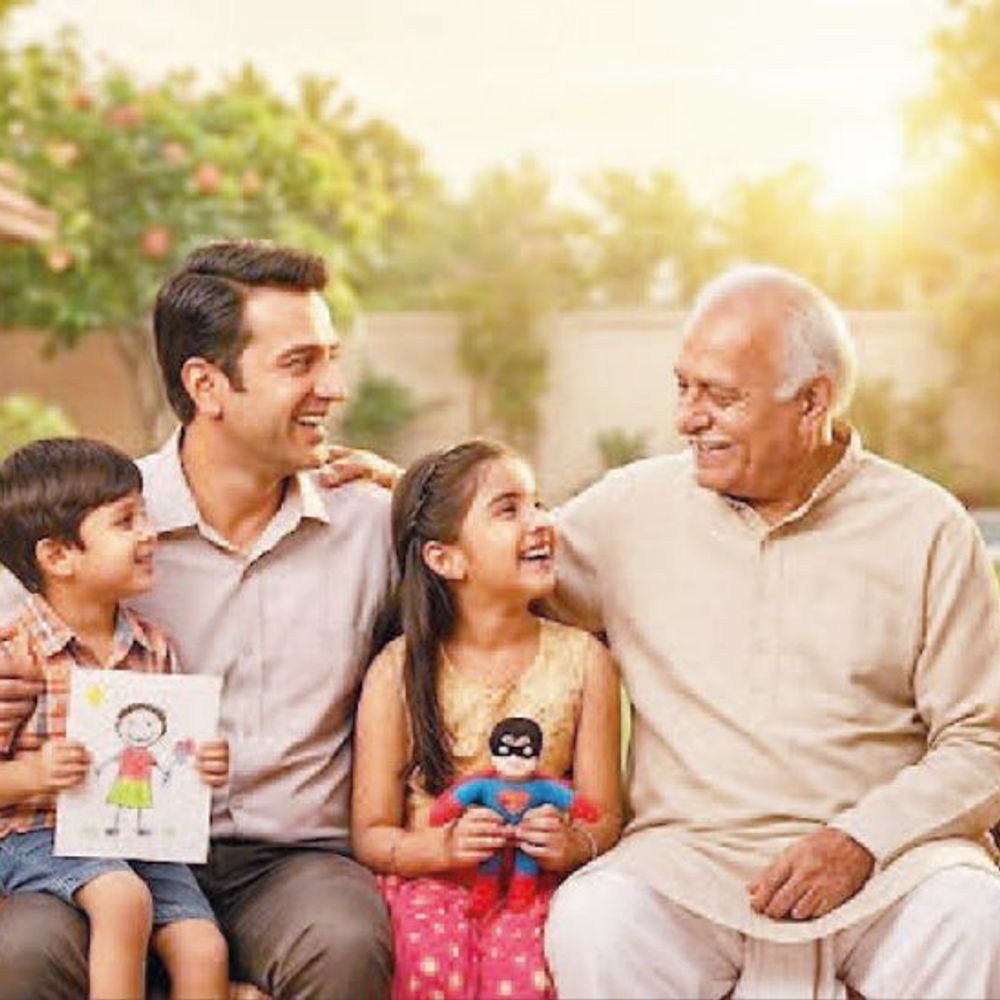 પિતા: સંતાનના જીવનઘડતરના અણમોલ આધારસ્તંભ