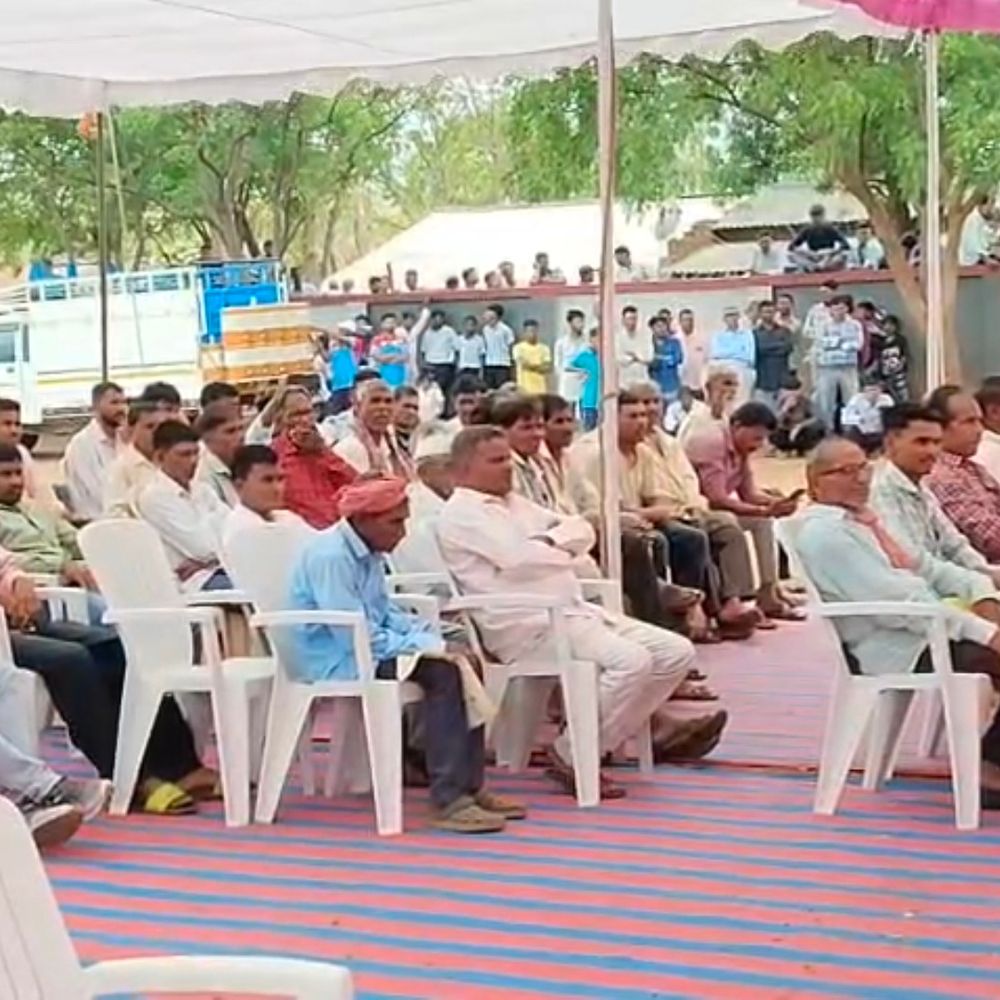 ચૈતર વસાવાના સૂર બદલાયા, PM યોજનાઓના ભરપૂર વખાણ કર્યા:દરેક કાર્યક્રમમાં કૌભાંડની વાતો કરતા MLAએ કહ્યું- 'મનરેગા-આવાસમાં આપણે ટોપ-5માં, સરકારની સાથે રહીને કામ કરવું જોઈએ'