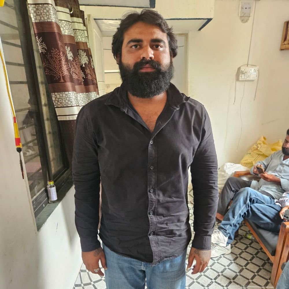 જૂનાગઢ રોયલ હાઈટ્સ એપાર્ટમેન્ટમાંથી વિદેશી દારૂ સાથે યુવક ઝડપાયો