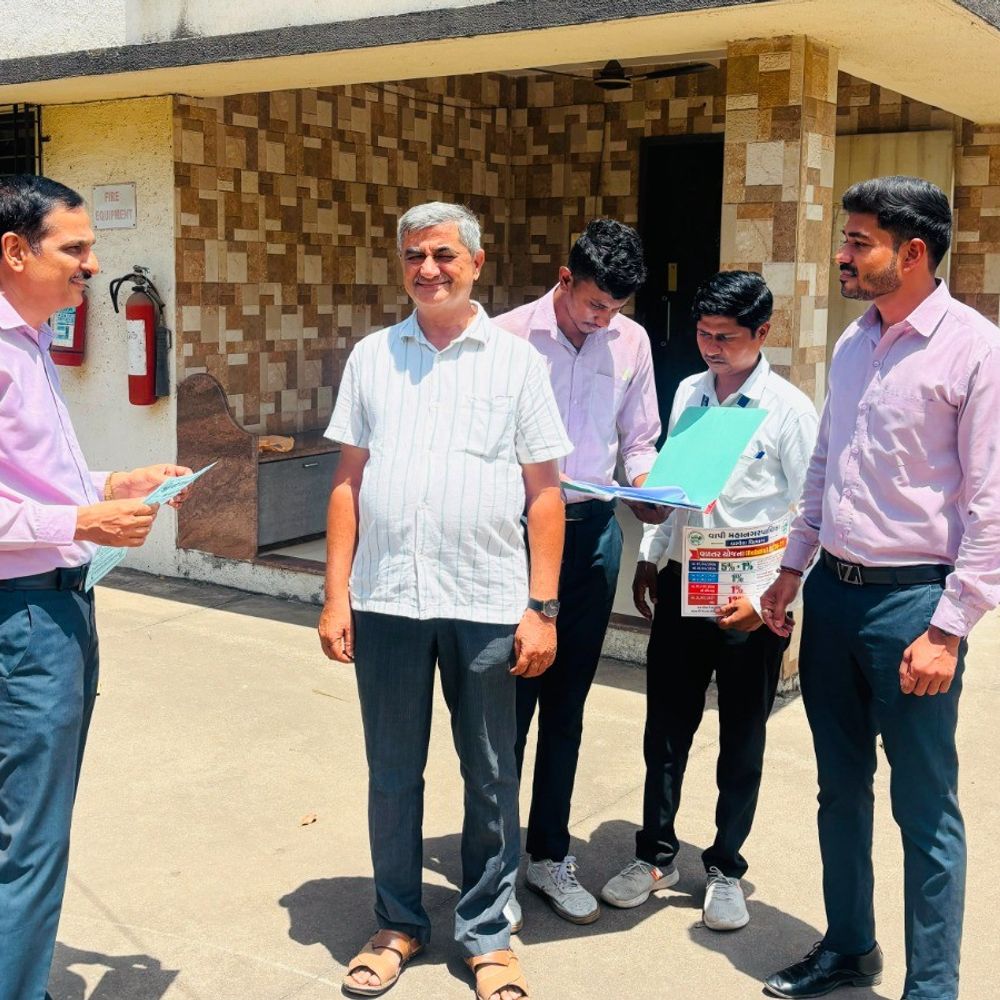 વાપી મનપાને એક દિવસમાં ₹21 લાખ પ્રોપર્ટી ટેક્સ મળ્યો:ડુંગરાના ઉદ્યોગકારોએ રીબેટ યોજના હેઠળ ઓનલાઈન ભરી લાભ લીધો