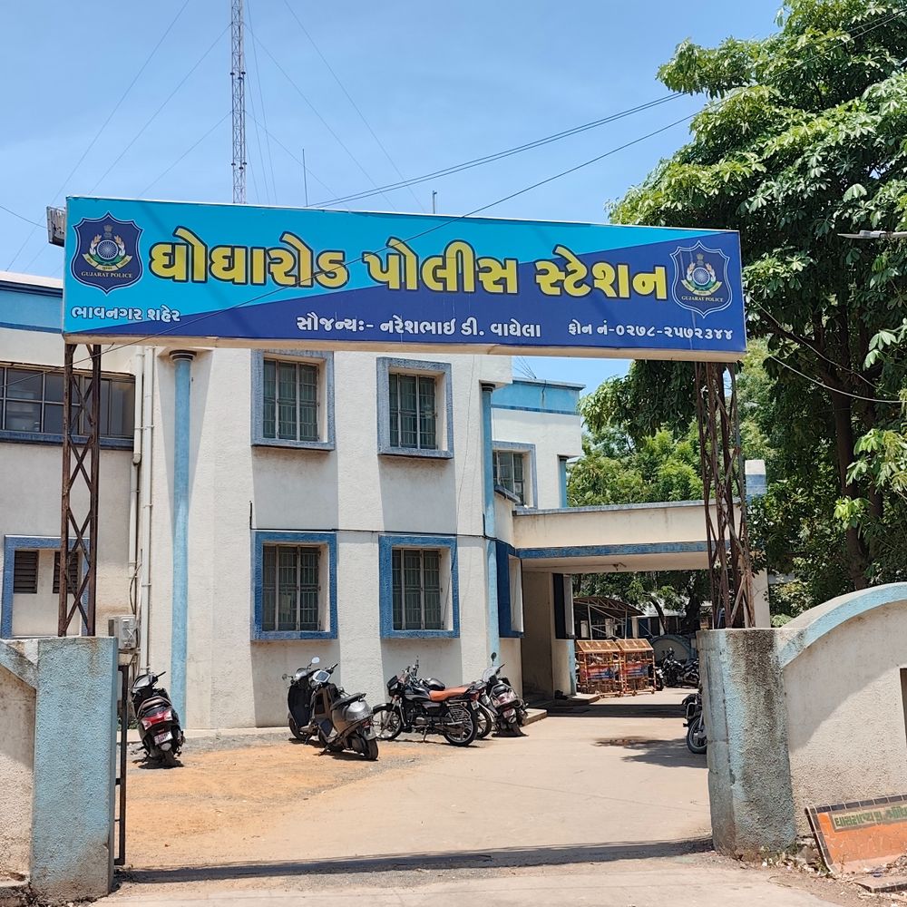 સગીરાએ સંબંધ તોડી નાખતા ધરાર પ્રેમીએ પોત પ્રકાશ્યું:રાત્રે સાગરીત સાથે મળી સગીરાના માતા-પિતા પર હુમલો કર્યો