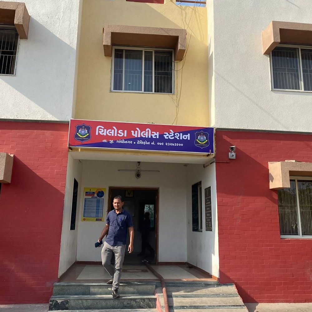 ભાઈના અકસ્માતે મોતમાં મામાના દીકરા સામે ફરિયાદ:ગાંધીનગર ચિલોડા હાઈવે પર બાઈક ભટકાવતા ગંભીર ઈજાગ્રસ્ત યુવકે સારવાર દરમિયાન દમ તોડ્યો