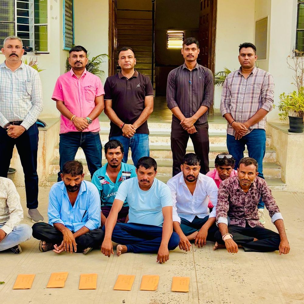 જુગારના રંગમાં ભંગ પડ્યો:રાયપુર ગામમાં સાત જુગારીઓ સંકજામાં, 59 હજારનો મુદ્દામાલ જપ્ત