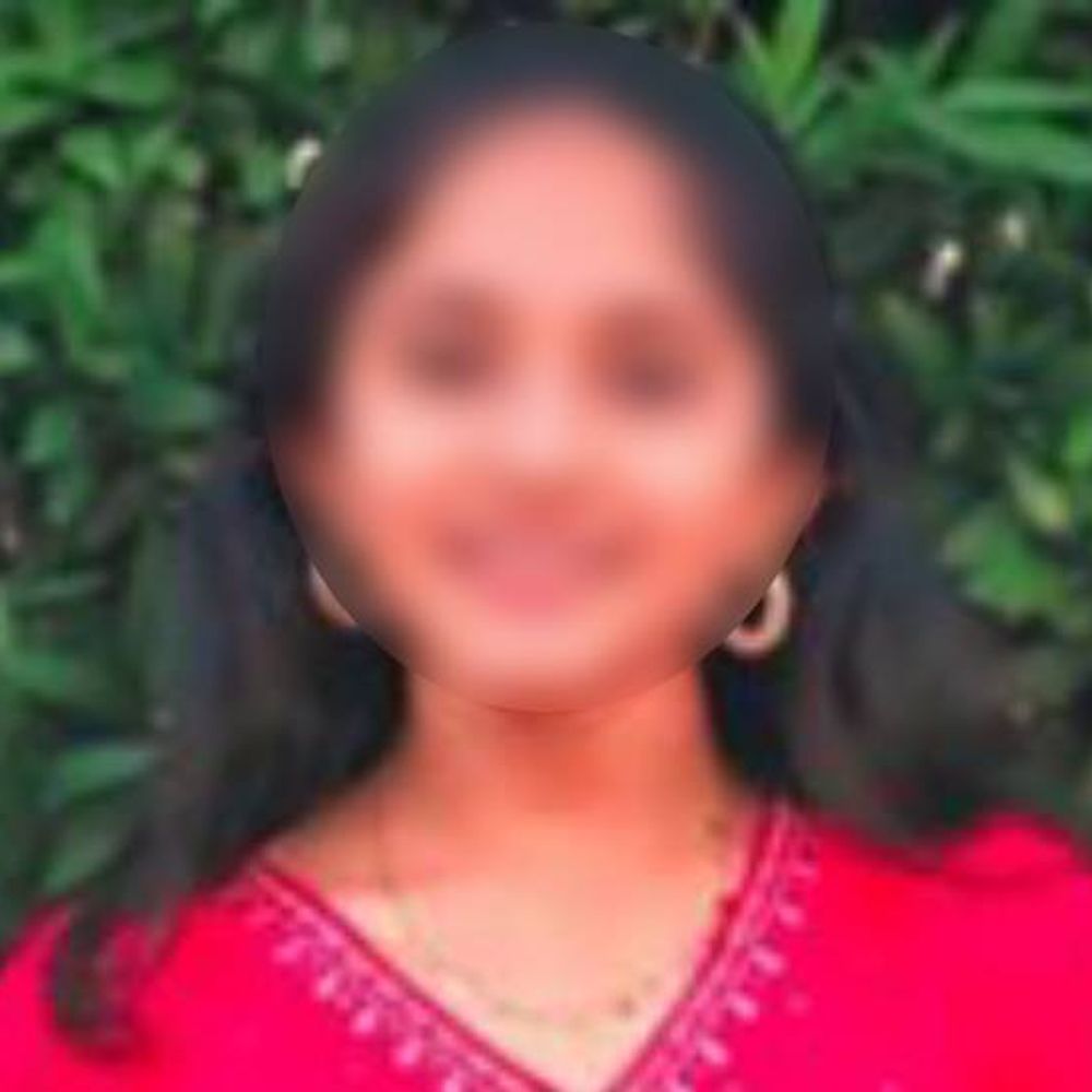 વનિતા વિશ્રામ કોલેજની B.Comની વિદ્યાર્થિનીનો આપઘાત:ATKT આવતા પિતાએ 'હવે ભણવાનું નથી, ઘરકામ કર' કહેતા માઠું લગાવી ઝેરી દવા પી લેતા મોત