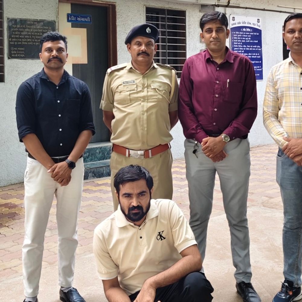 ₹49.74 લાખની ક્રિપ્ટો ઠગાઈમાં યુવક ઝડપાયો:કમિશનની લાલચે બેંક એકાઉન્ટ ભાડે આપનારની ભરુચ ક્રાઇમબ્રાન્ચે રાજસ્થાનના ઝાલોરથી ધરપકડ કરી