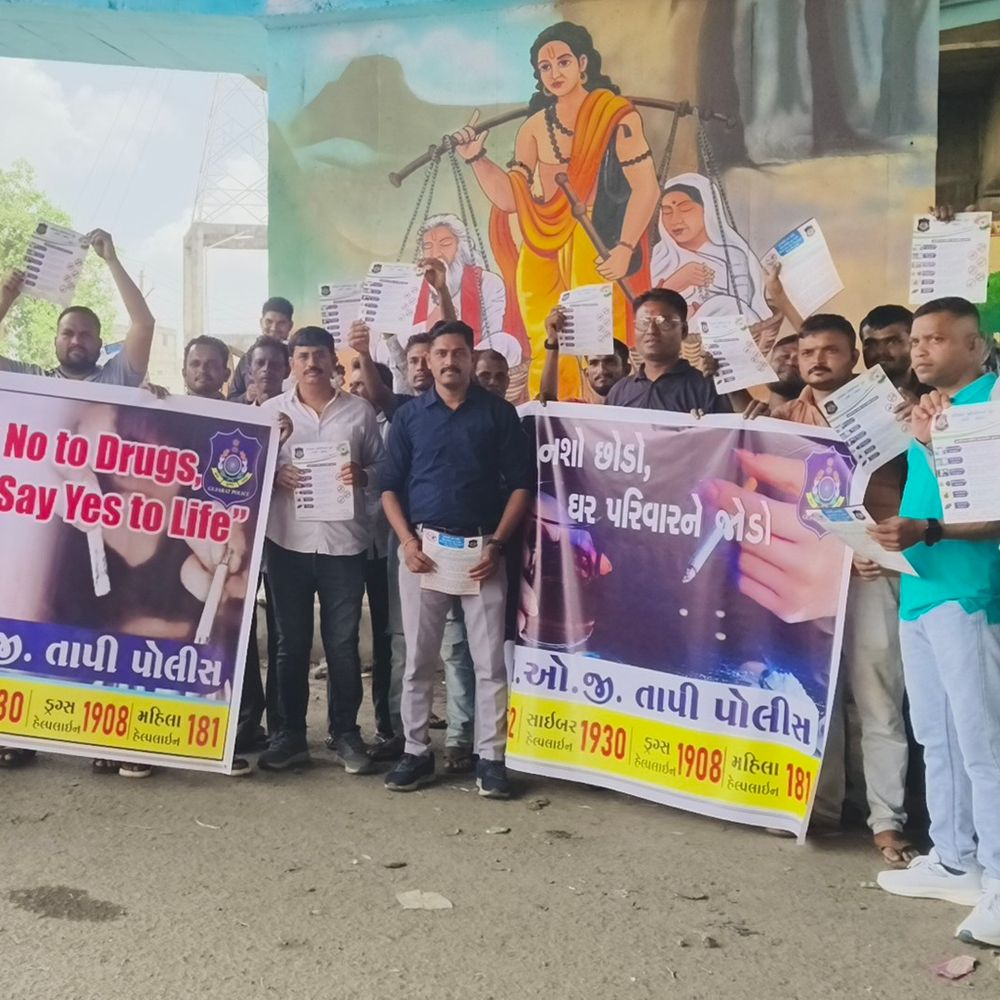 તાપી પોલીસનું ડ્રગ્સ વિરુદ્ધ જનજાગૃતિ અભિયાન શરૂ:યુવાધનને બચાવવા નાગરિકોને સહયોગની અપીલ કરી