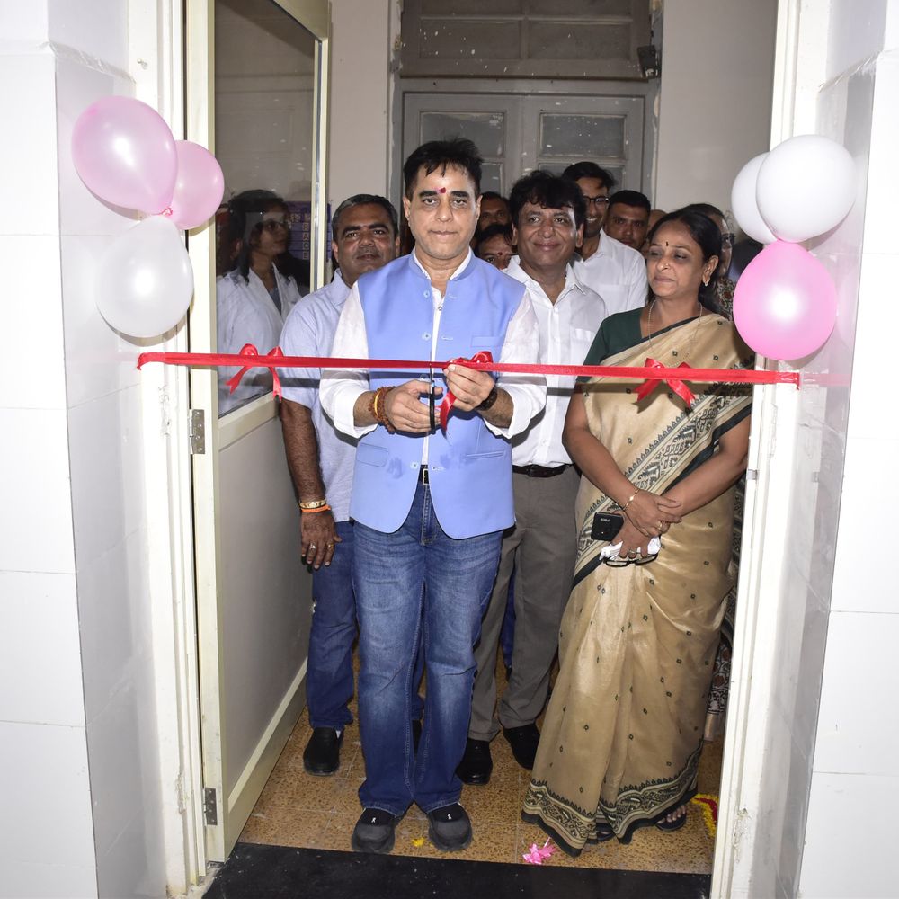 જામનગર હોસ્પિટલમાં ₹1.45 કરોડના આધુનિક સાધનોનું લોકાર્પણ:કેન્સર નિદાન માટે V-7 સોનોગ્રાફી, ફ્લો સાયટોમેટ્રી મશીન કાર્યરત કરાયા