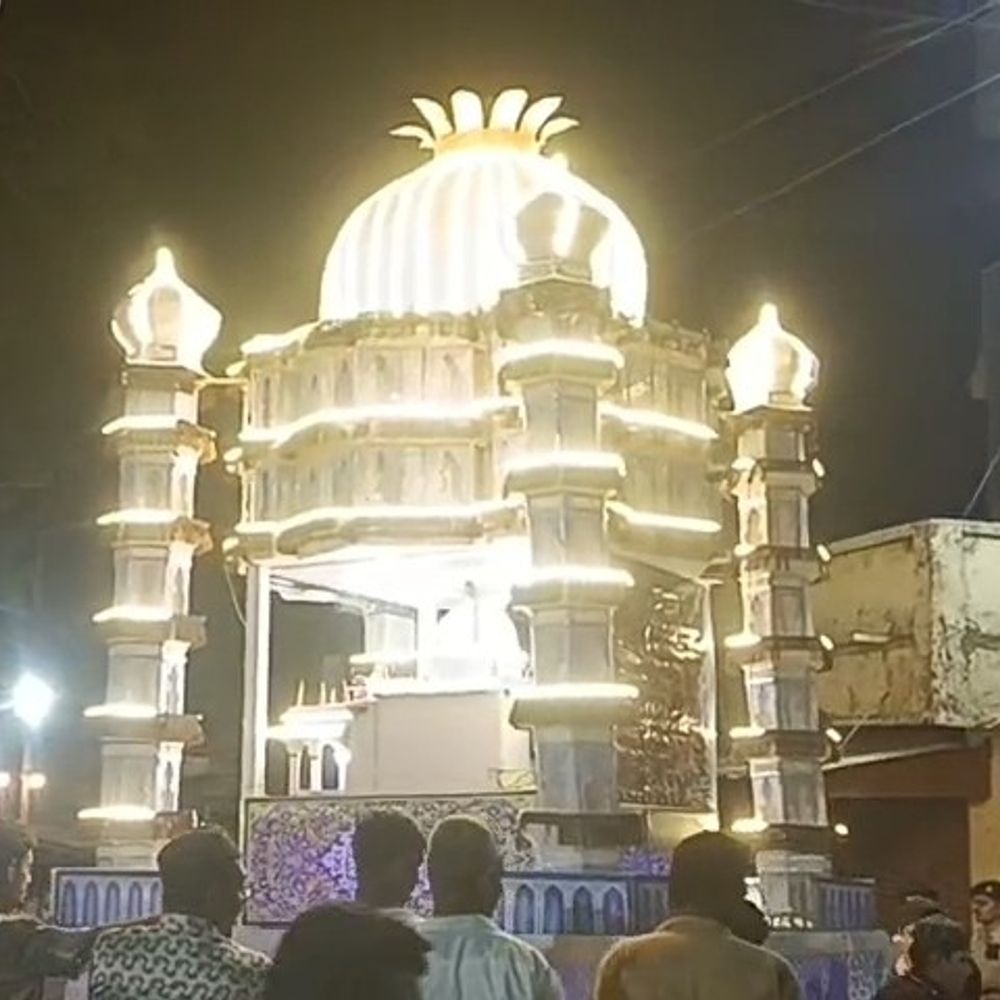 ભરૂચમાં મોહરમ નિમિત્તે કલાત્મક તાજીયાના જુલુસ:ચુસ્ત બંદોબસ્ત વચ્ચે શાંતિપૂર્ણ ઉજવણી સંપન્ન