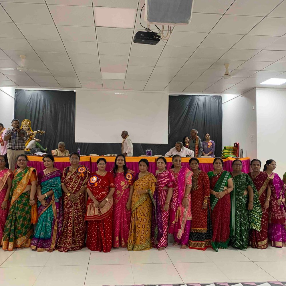 ઔદિચ્ય ગઢીયા બ્રહ્મસમાજે વિદ્યાર્થીઓ, પુત્રવધૂઓનું સન્માન કર્યું:જામનગરમાં સરસ્વતી અને ગૃહલક્ષ્મી સન્માન સમારોહ યોજાયો