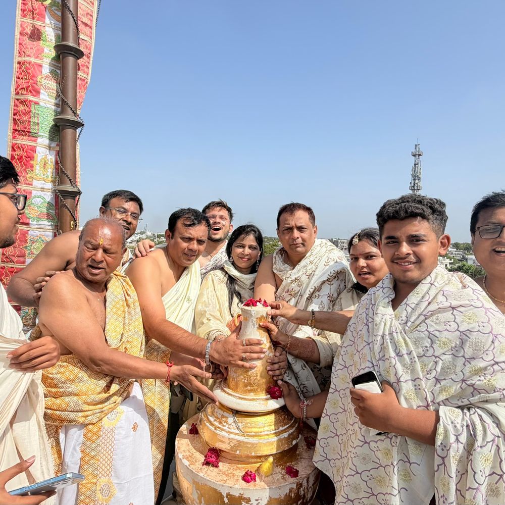 બોટાદના શંખેશ્વર જિનાલય પર 13મી ધજાનું આરોહણ:સંતોની પાવન નિશ્રામાં સહકારનગર જૈન સંઘ દ્વારા કાર્યક્રમ