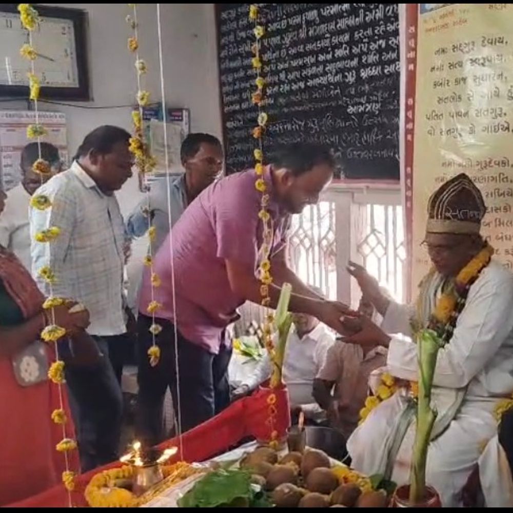 સંત કબીરની 628મી જન્મજયંતિ ઉજવાઈ:જુના તવરાના મંગલમઠ કબીર આશ્રમ ખાતે વિવિધ કાર્યક્રમો યોજાયા, અનુયાયીઓ અને ભક્તો જોડાયા