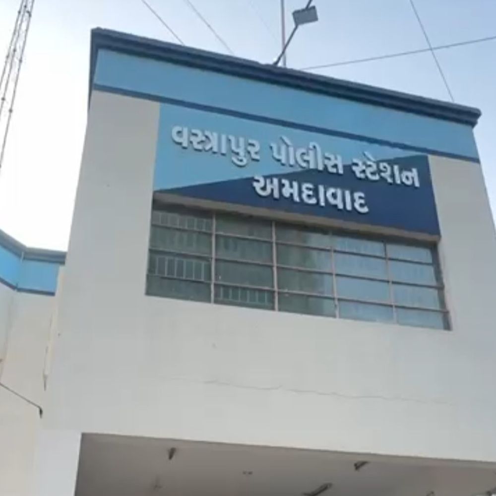 વસ્ત્રાપુરમાં ડ્રાઇવર ભાઈઓએ 1 લાખ લૂંટ્યા:ગોતાની યુવતીનું ફેક આઇડી બનાવી છેતરપિંડી, આરોપી ઘટનાસ્થળેથી ફરાર