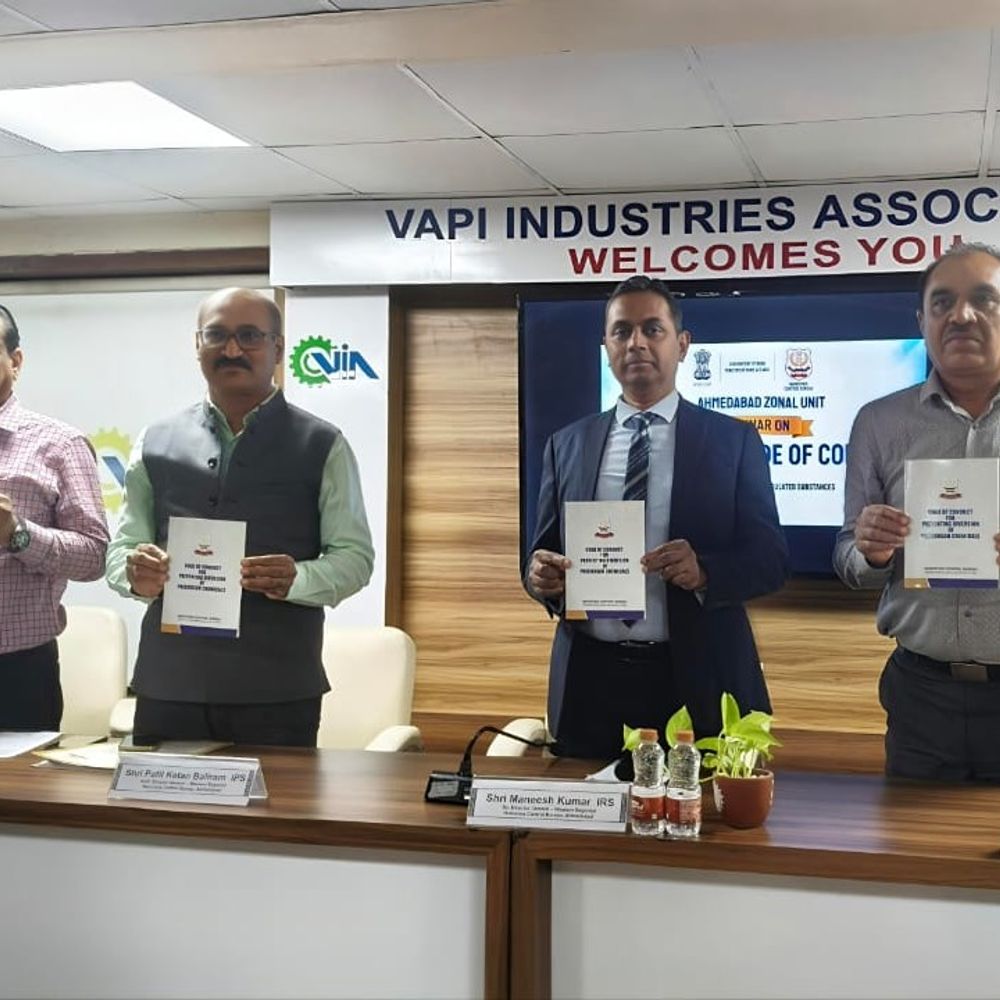 વાપીમાં NCB દ્વારા સેમિનાર:ડ્રગ્સ ઉત્પાદનમાં વપરાતા કેમિકલ્સનું ડાયવર્ઝન રોકવા 'સ્વૈચ્છિક આચારસંહિતા' જાહેર