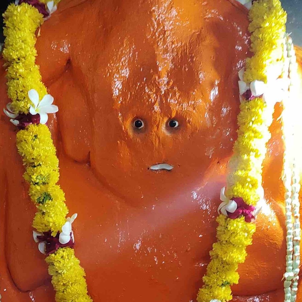 જામનગરમાં પ્રાચીન સત્યનારાયણ મંદિરે 'બડા મંગલ' ઉજવાયો:સત્યવીર હનુમાનજીના સાનિધ્યમાં હોમાત્મક સુંદરકાંડનું આયોજન