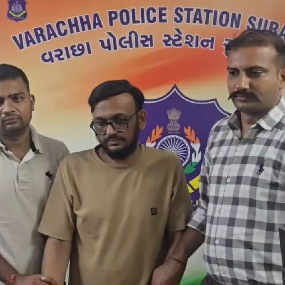 સ્ટેટ ઓફ રામધણી, ધાર્યું ધણીનું થાય ફિલ્મની પાયરસી:ગુજરાતી ફિલ્મ ડાઉનલોડ કરી આપતો દુકાનદાર ઝડપાયો, વરાછાના નિલેશ ઢેબરીયાએ ₹20 માં પ્રોડ્યુસરને પેનડ્રાઇવમાં ફિલ્મ આપી