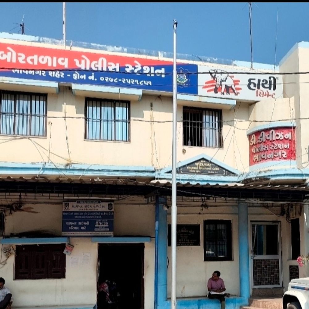 મોતીતળાવમાં યુવક પર ચાર શખસનો હિચકારો હુમલો:અમે ઘણા તાળા તોડયા છે તેમ કહી યુવકને પથ્થર અને ઢીંકાપાટુનો માર માર્યો, ચારેય સામે ગુન્હો દાખલ